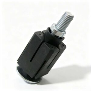 Expanding fitting with nut,cuboid